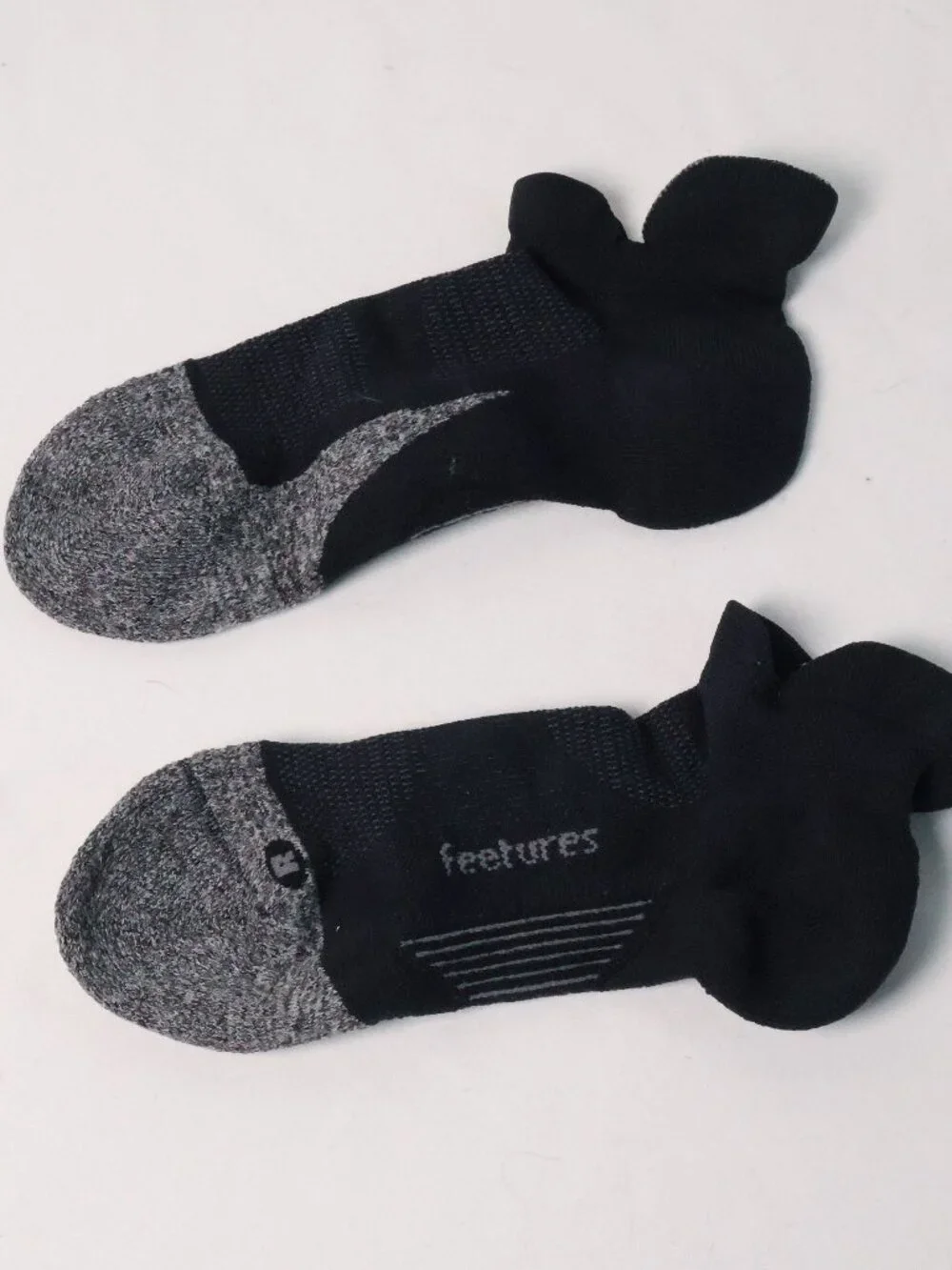 Feetures Ankle Socks Cushioned Black [Size M]